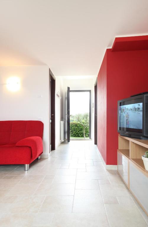 Il Vecchio Mandorlo Farm stay *